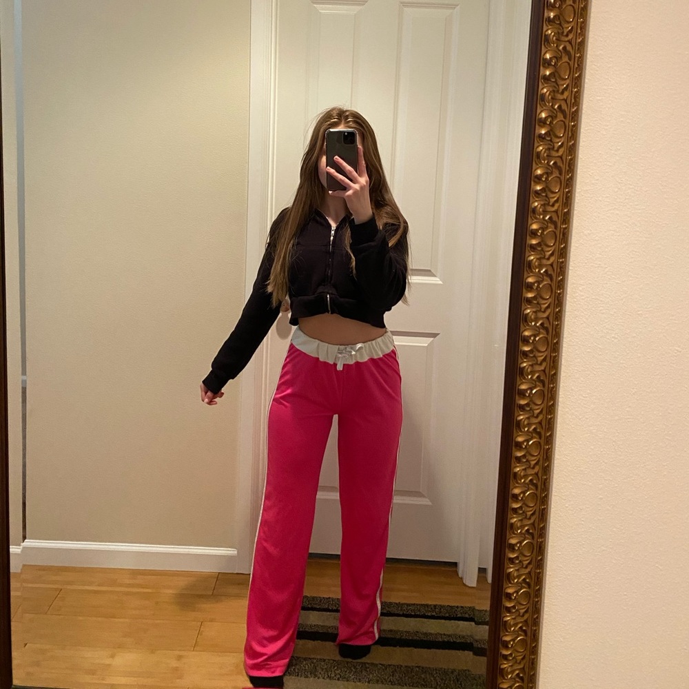 Super cute and comfy y2k looking pants